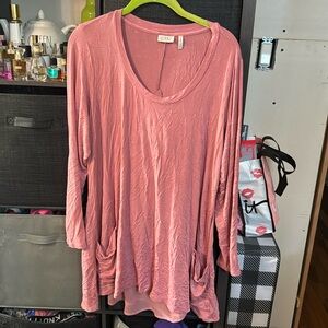 Logo Asymmetrical Top 1x